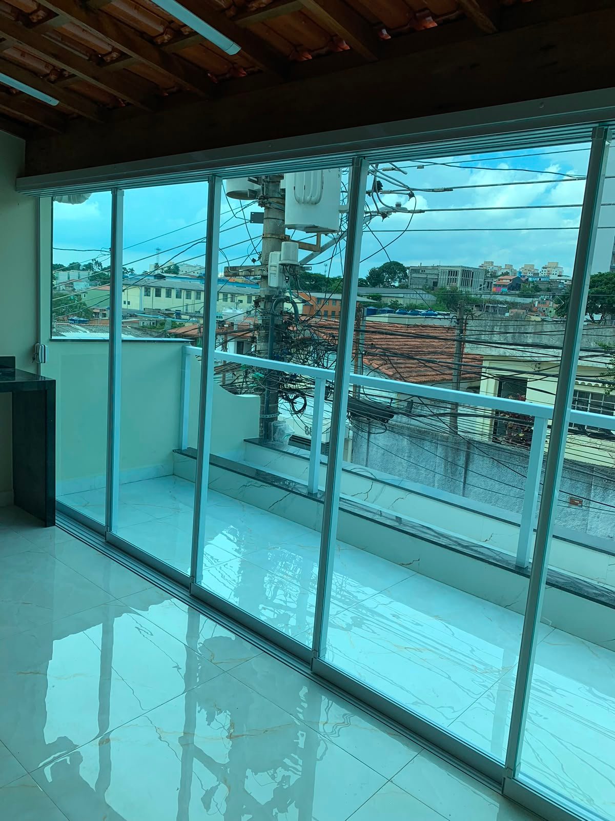 Projeto de janela, porta ou sacada em vidro sob medida 8